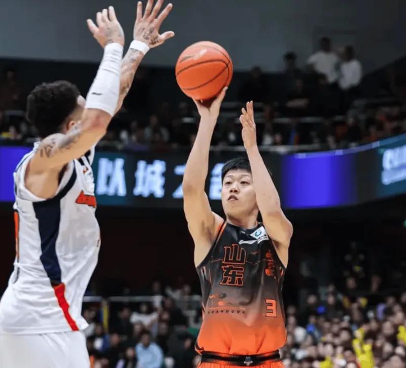 山东挖2奇兵!许梦君精准,刘毅攻守一体,助力后七场力拼强敌!